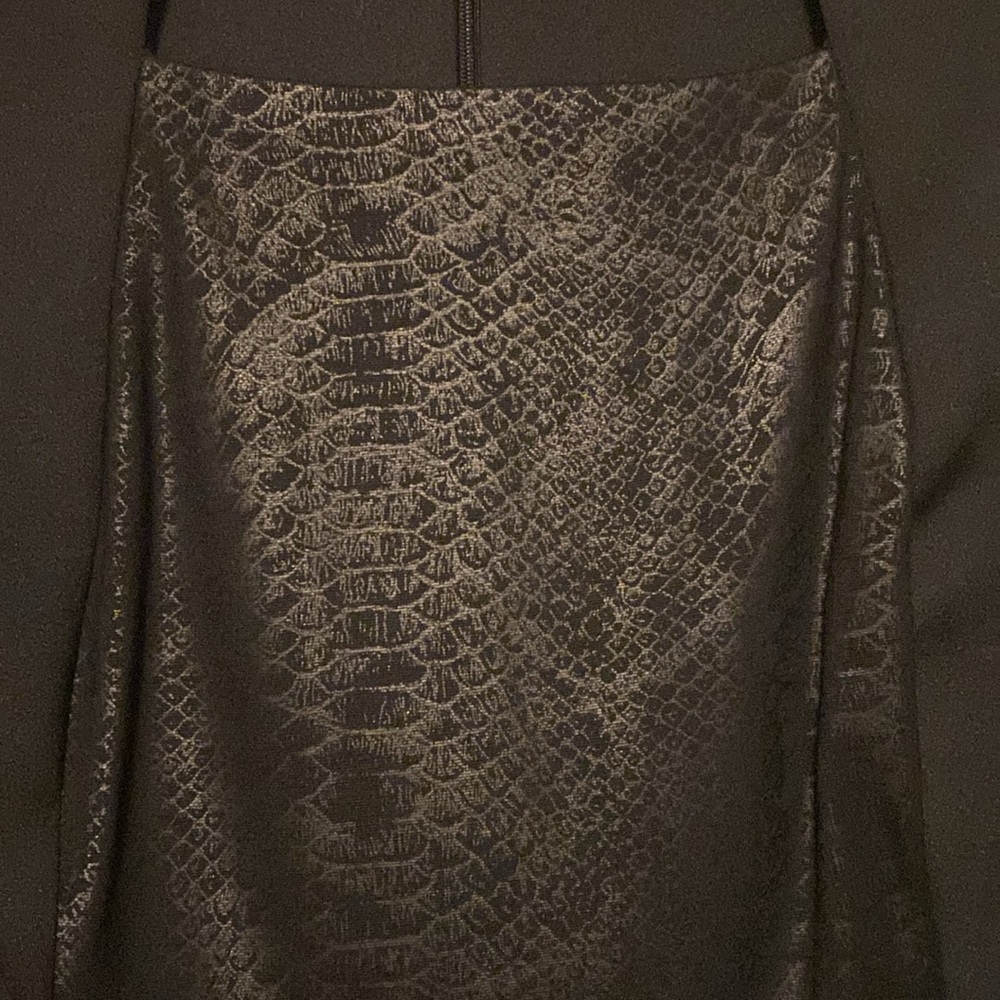 Calvin Klein  Sleeveless Sheath Dress Snake -Print Center Black  Women’s  10 NWT - Picture 4 of 6